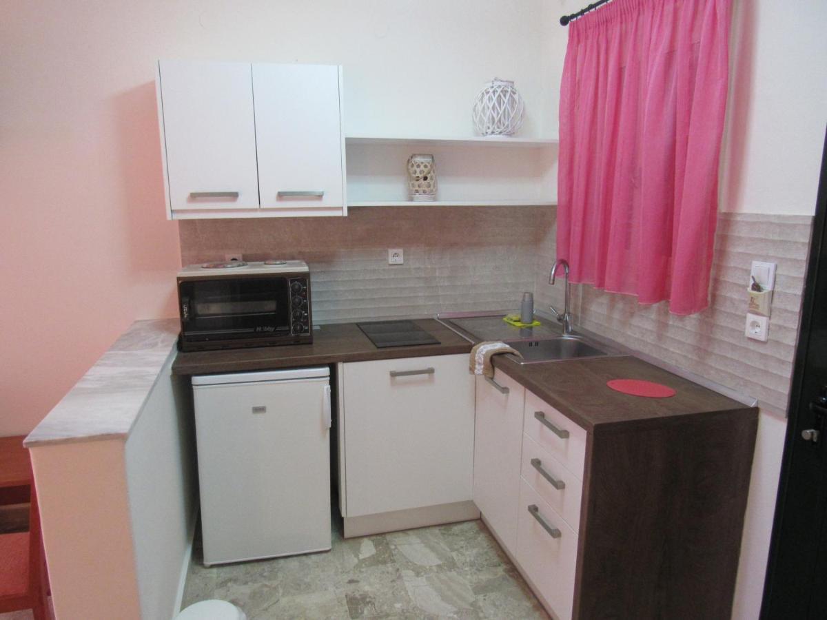Aparthotel Biscoutsis & Kavos